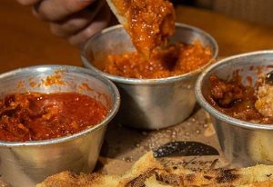 La focacciata di Straforno, una specialità che nasce dal nostro forno a legna!