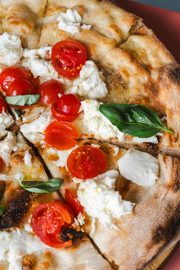 Pizza bufalina bianca